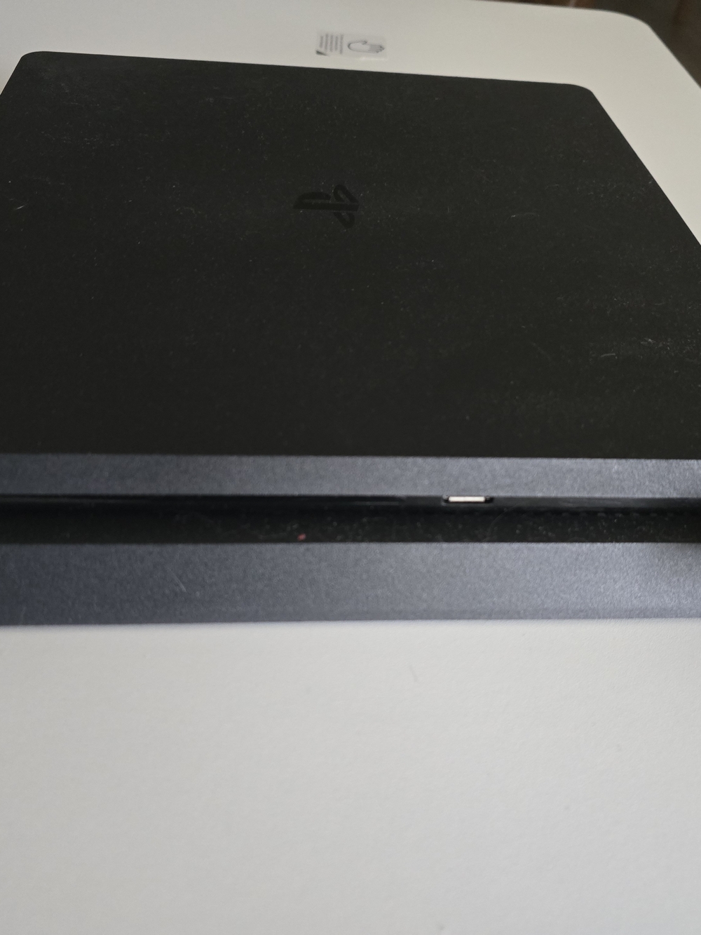 PS4 Slim 500gb with two controllers